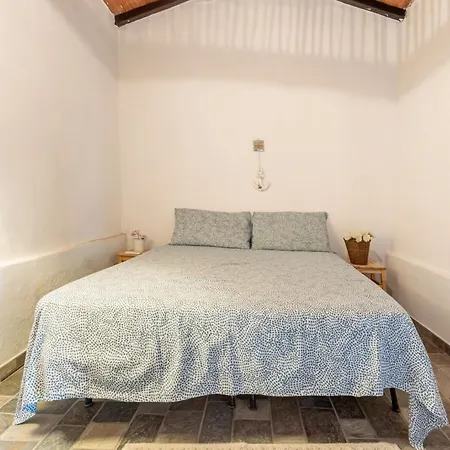 Guesthost - Sa Domo De Murera - Sardinian House شقة *