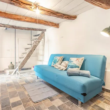 アパート Guesthost - Sa Domo De Murera - Sardinian House ムラヴェーラ