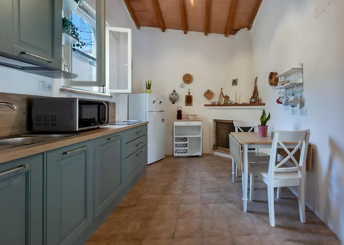 Apartment Guesthost - Sa Domo De Murera - Sardinian House